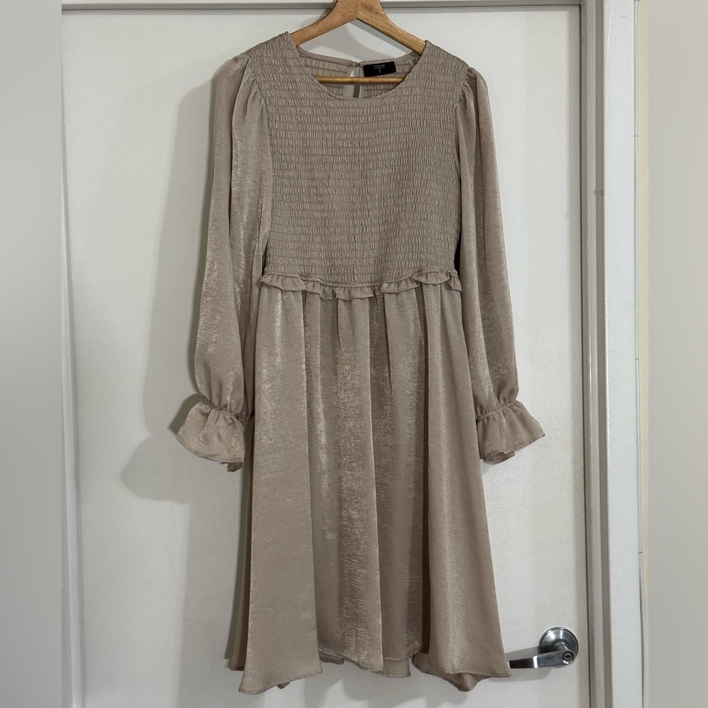 NWOT - Tahari - Smocked Long Sleeve Dress Champagne Color - Women’s Size Medium